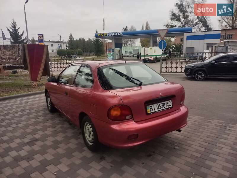 Седан Hyundai Accent 1996 в Лубнах