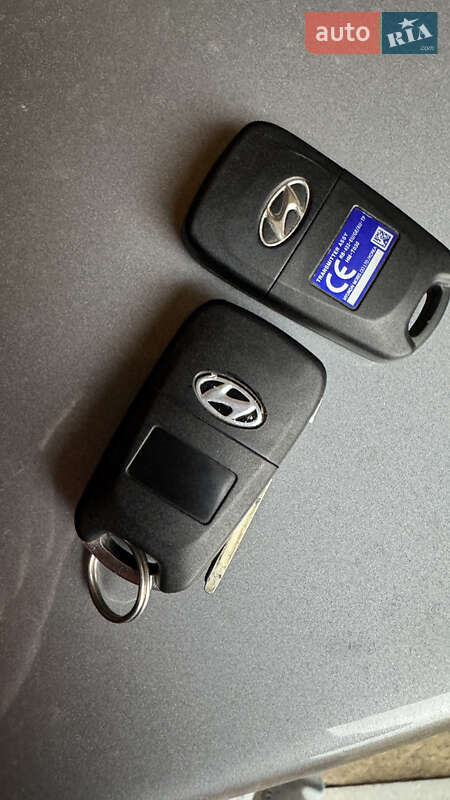 Седан Hyundai Accent 2011 в Василькові