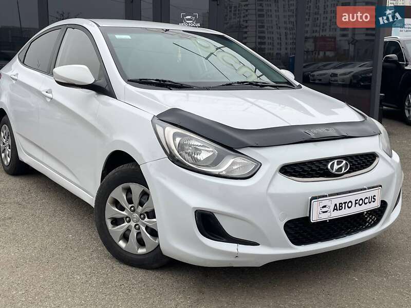 Седан Hyundai Accent 2018 в Киеве фото 2 Седан Hyundai Accent 2018 в Киеве