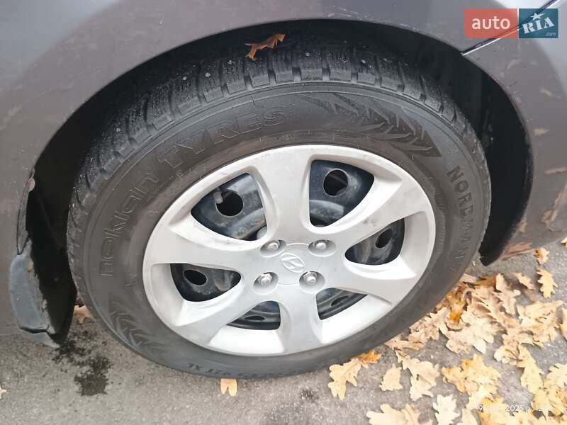Седан Hyundai Accent 2011 в Ирпене фото 5 Седан Hyundai Accent 2011 в Ирпене