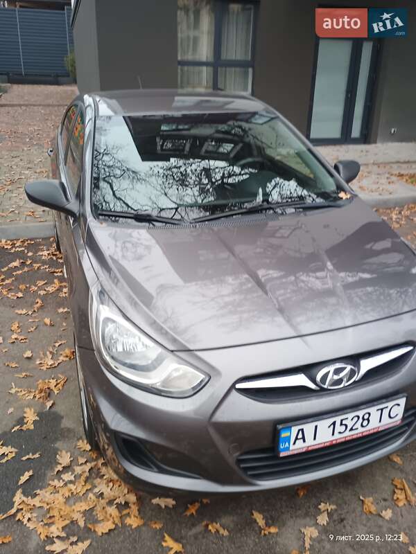 Седан Hyundai Accent 2011 в Ирпене фото 4 Седан Hyundai Accent 2011 в Ирпене