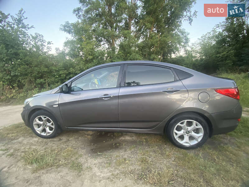 Седан Hyundai Accent 2011 в Тульчині фото 5 Седан Hyundai Accent 2011 в Тульчині