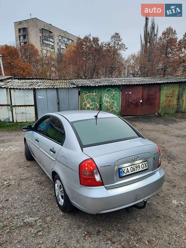 Седан Hyundai Accent 2008 в Киеве