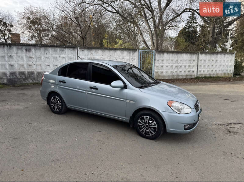 Седан Hyundai Accent 2008 в Чернівцях
