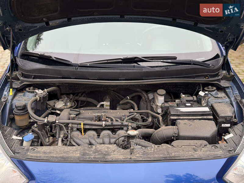 Седан Hyundai Accent 2013 в Дергачах фото 26 Седан Hyundai Accent 2013 в Дергачах