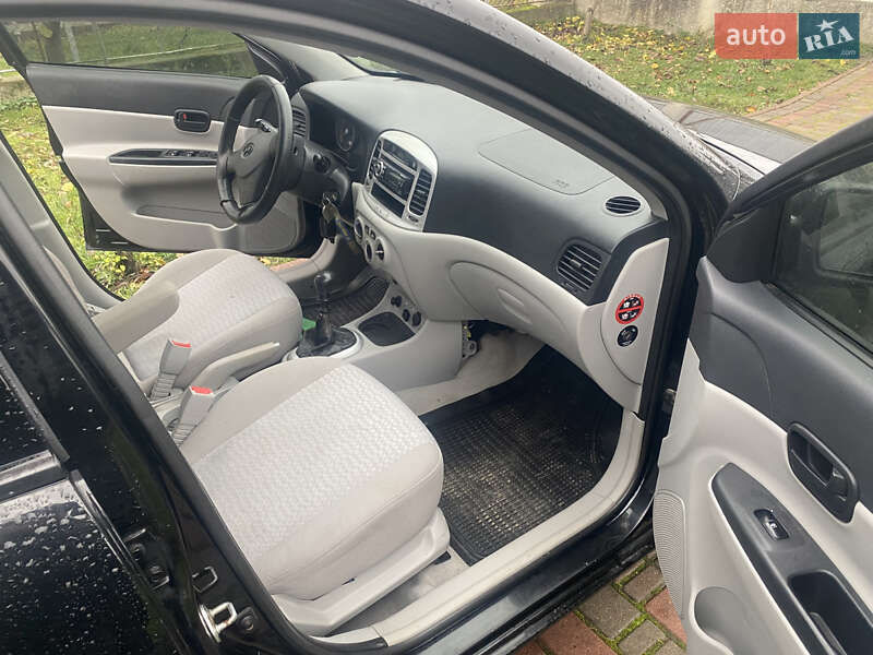 Седан Hyundai Accent 2008 в Ивано-Франковске