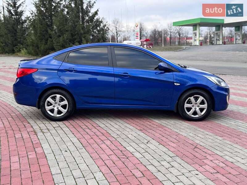 Седан Hyundai Accent 2012 в Запорожье