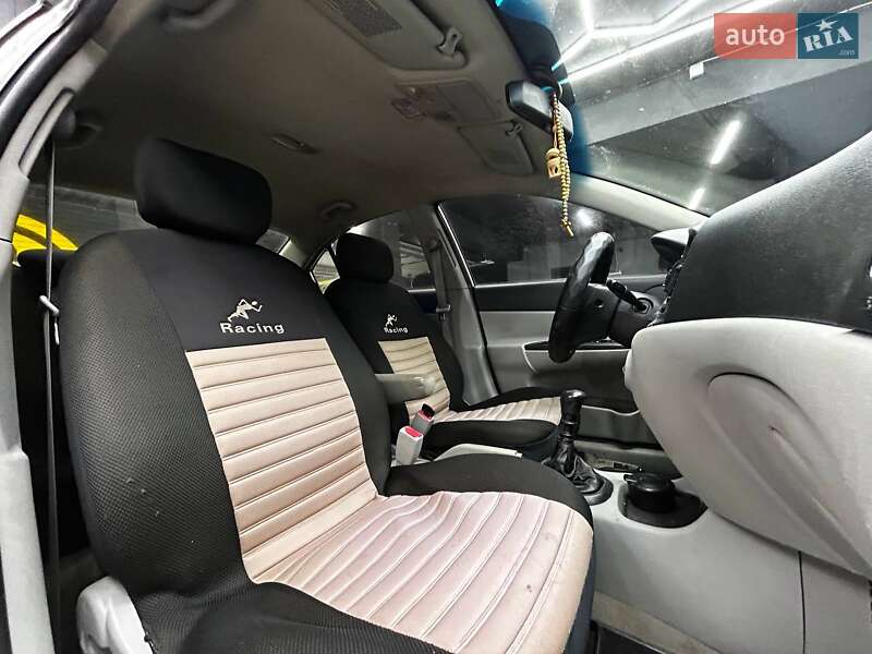 Седан Hyundai Accent 2008 в Черновцах фото 20 Седан Hyundai Accent 2008 в Черновцах