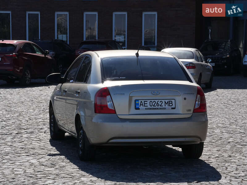 Седан Hyundai Accent 2008 в Дніпрі