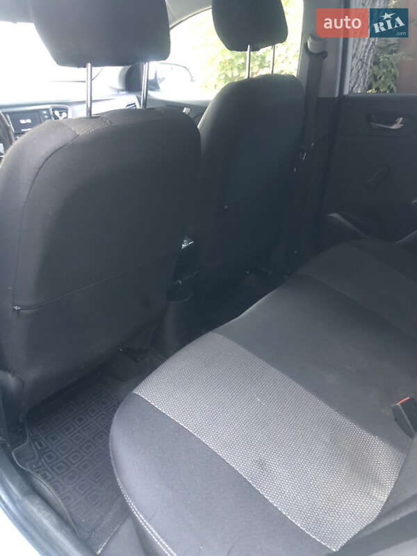 Седан Hyundai Accent 2017 в Кам'янському