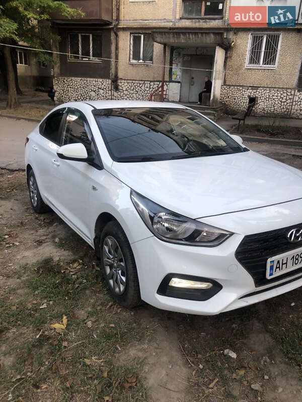 Седан Hyundai Accent 2017 в Кам'янському