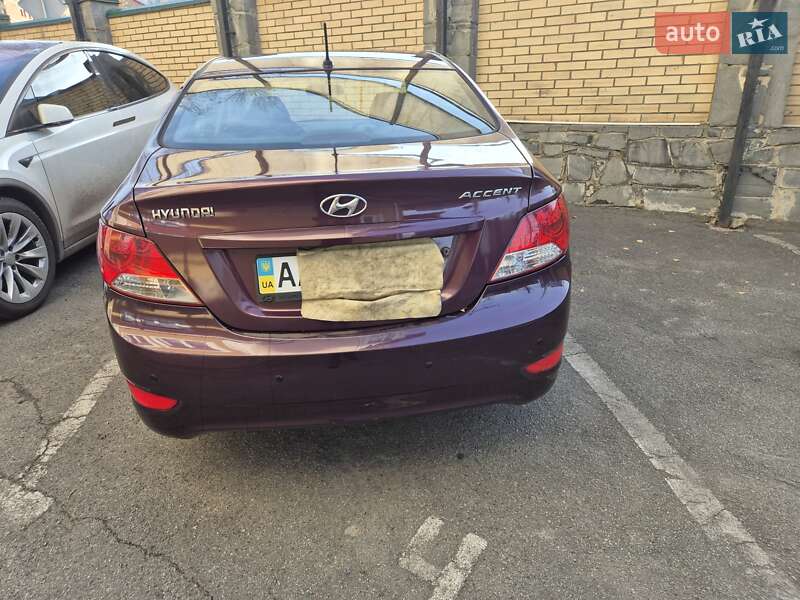 Седан Hyundai Accent 2013 в Києві