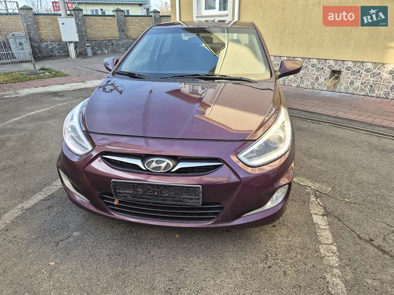Седан Hyundai Accent 2013 в Києві