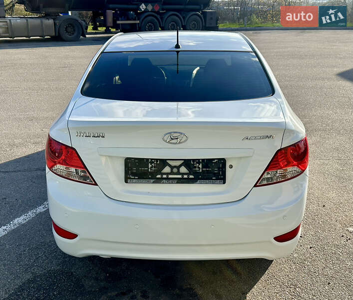 Седан Hyundai Accent 2013 в Дніпрі фото 5 Седан Hyundai Accent 2013 в Дніпрі