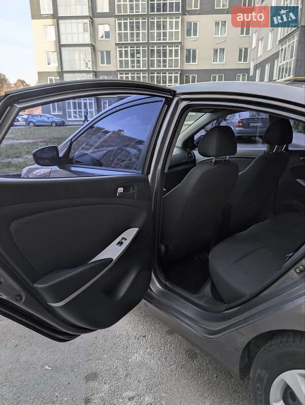 Седан Hyundai Accent 2011 в Чернігові фото 22 Седан Hyundai Accent 2011 в Чернігові