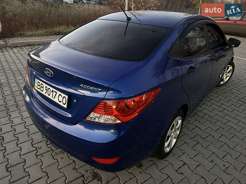 Седан Hyundai Accent 2013 в Хмельницькому фото 24 Седан Hyundai Accent 2013 в Хмельницькому