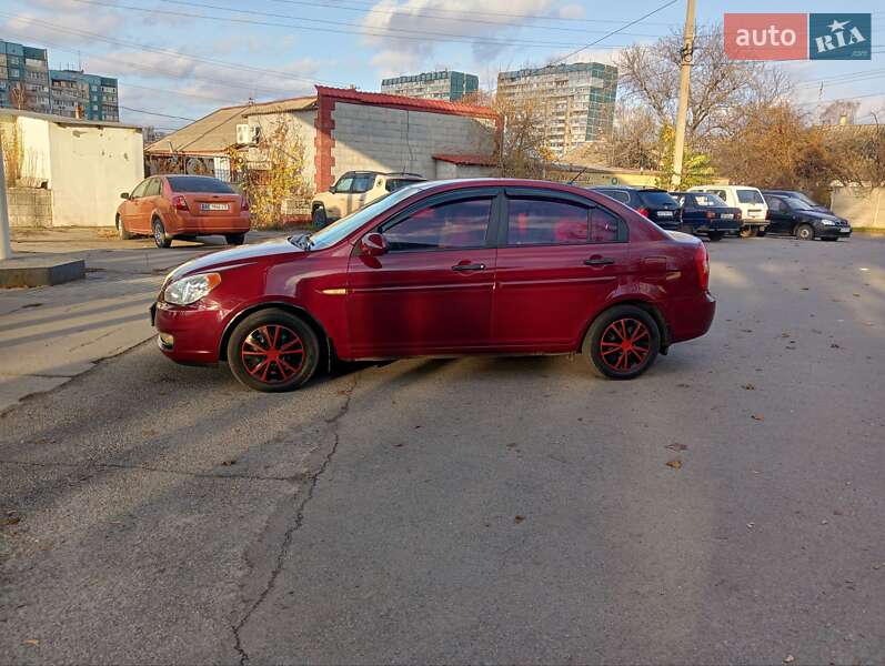 Седан Hyundai Accent 2006 в Дніпрі