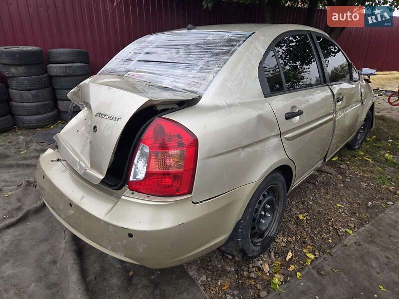 Седан Hyundai Accent 2011 в Києві фото 5 Седан Hyundai Accent 2011 в Києві