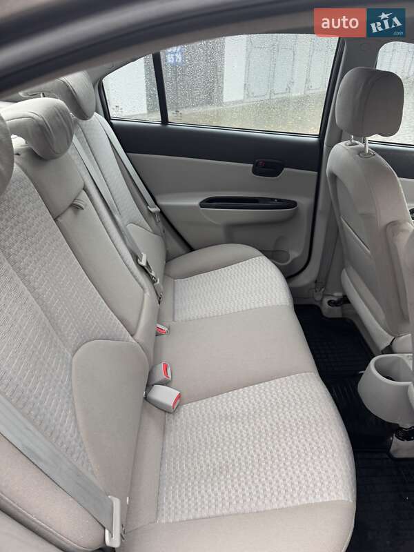 Седан Hyundai Accent 2008 в Ивано-Франковске