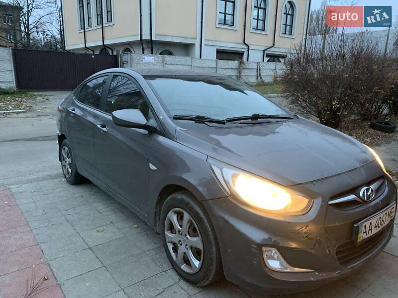 Седан Hyundai Accent 2012 в Києві фото 7 Седан Hyundai Accent 2012 в Києві