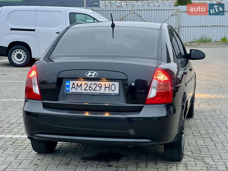 Седан Hyundai Accent 2008 в Житомире