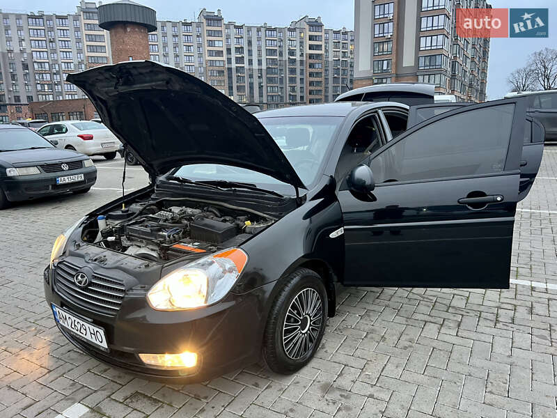 Седан Hyundai Accent 2008 в Житомире