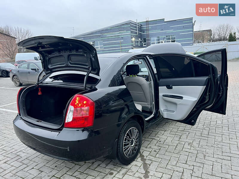 Седан Hyundai Accent 2008 в Житомире
