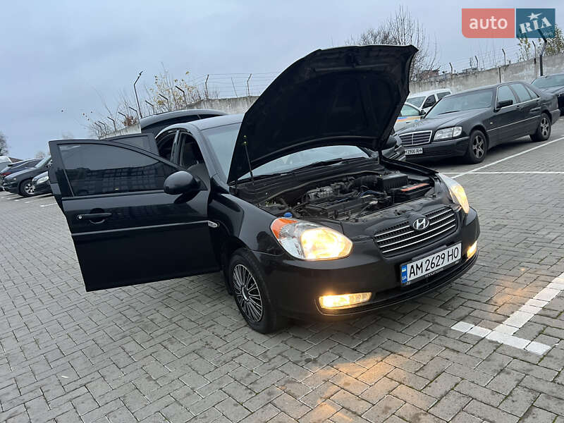 Седан Hyundai Accent 2008 в Житомире