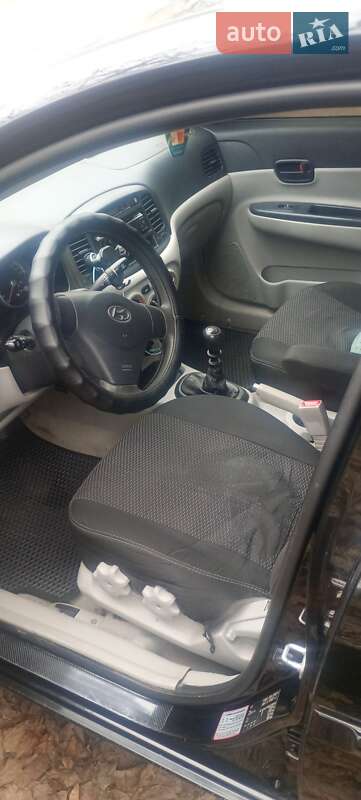 Седан Hyundai Accent 2008 в Запорожье