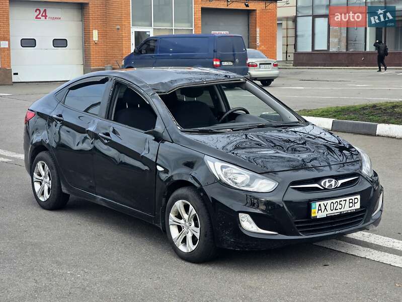 Седан Hyundai Accent 2012 в Харькове фото 6 Седан Hyundai Accent 2012 в Харькове