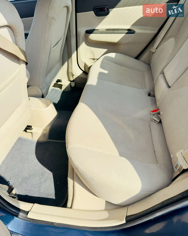 Седан Hyundai Accent 2008 в Ровно