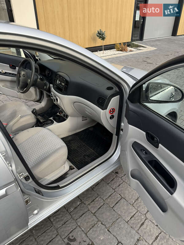 Седан Hyundai Accent 2008 в Ивано-Франковске