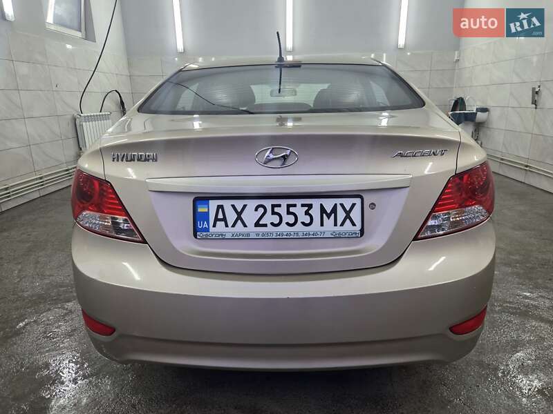 Седан Hyundai Accent 2012 в Краснограде фото 8 Седан Hyundai Accent 2012 в Краснограде