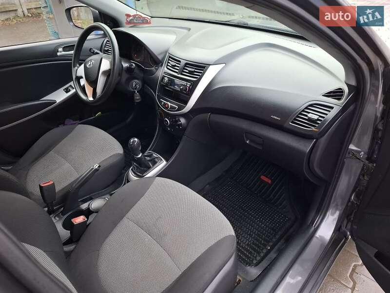Седан Hyundai Accent 2012 в Хмельницькому