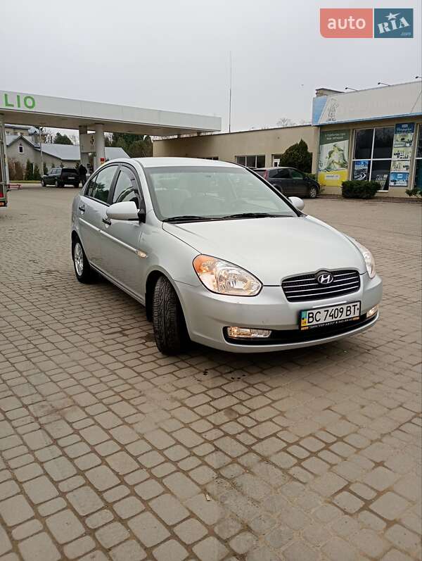 Седан Hyundai Accent 2008 в Самборе