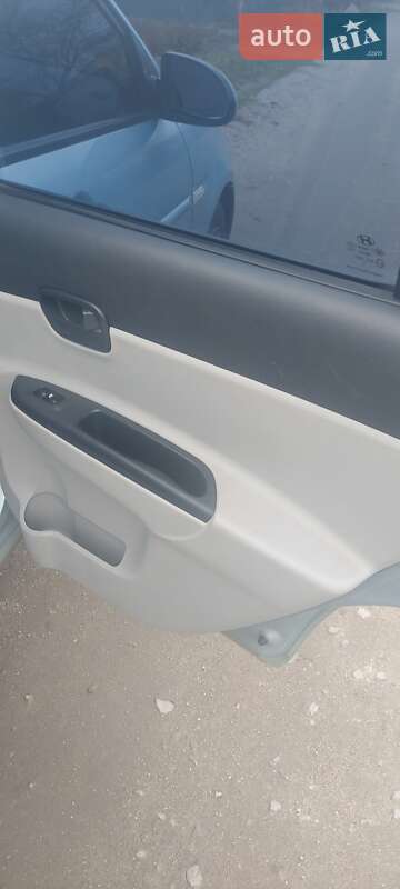 Седан Hyundai Accent 2008 в Кропивницком