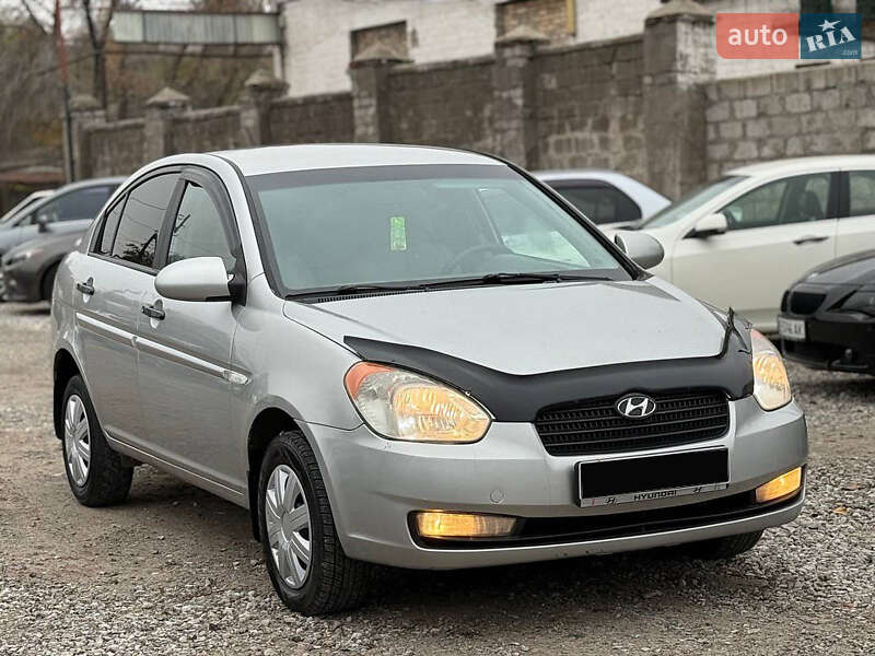 Седан Hyundai Accent 2007 в Днепре
