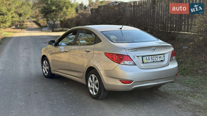 Седан Hyundai Accent 2012 в Василькове