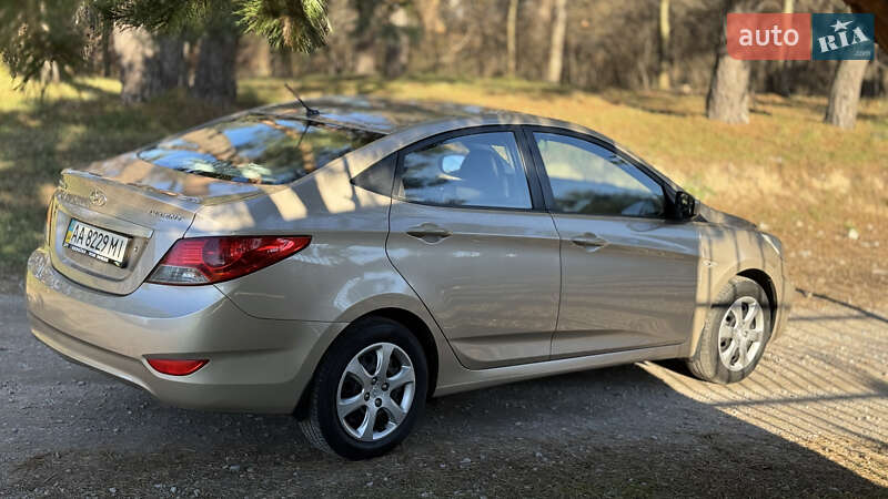 Седан Hyundai Accent 2012 в Василькове