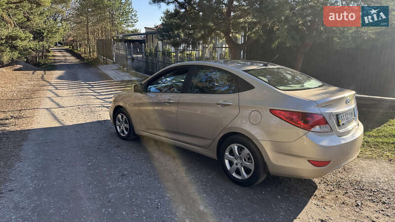Седан Hyundai Accent 2012 в Василькове