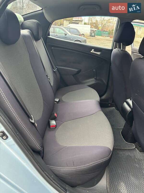 Седан Hyundai Accent 2011 в Львове