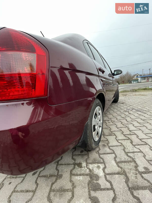 Седан Hyundai Accent 2008 в Ямполе фото 3 Седан Hyundai Accent 2008 в Ямполе