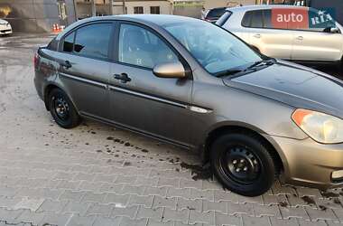 Седан Hyundai Accent 2008 в Петропавловской Борщаговке