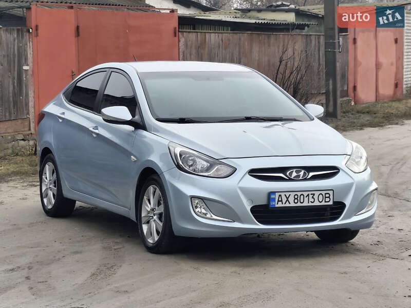 Hyundai Accent 2011 Hyundai Accent 2011