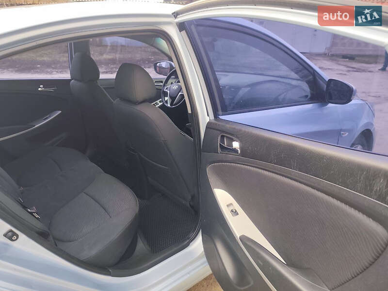Седан Hyundai Accent 2011 в Харькове