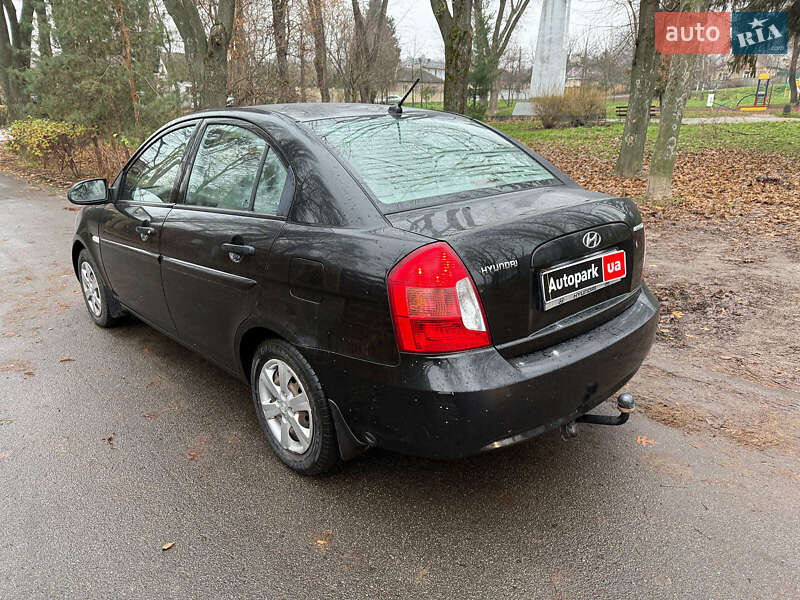 Седан Hyundai Accent 2008 в Киеве