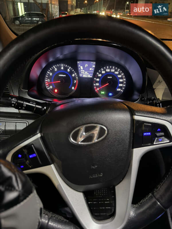 Седан Hyundai Accent 2011 в Киеве