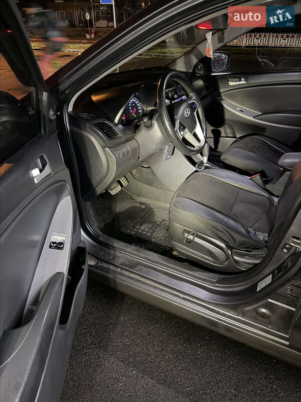 Седан Hyundai Accent 2011 в Киеве