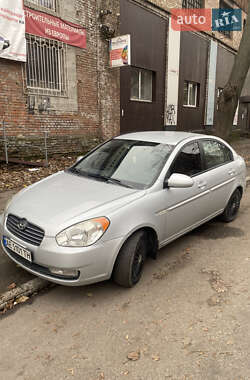 Седан Hyundai Accent 2008 в Днепре