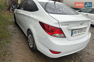 Седан Hyundai Accent 2017 в Киеве
